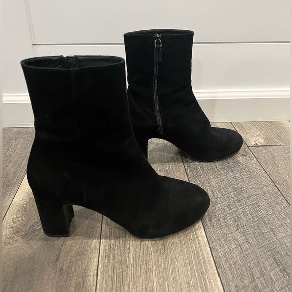 Stuart Weitzman black Gianella suede ankle boots - Picture 4 of 9